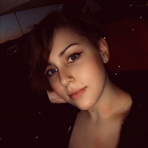 Meet your Posher, Destiny